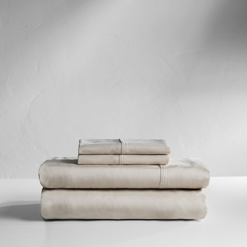 Travel + Leisure Resort Collection 4 Piece Sheet Set